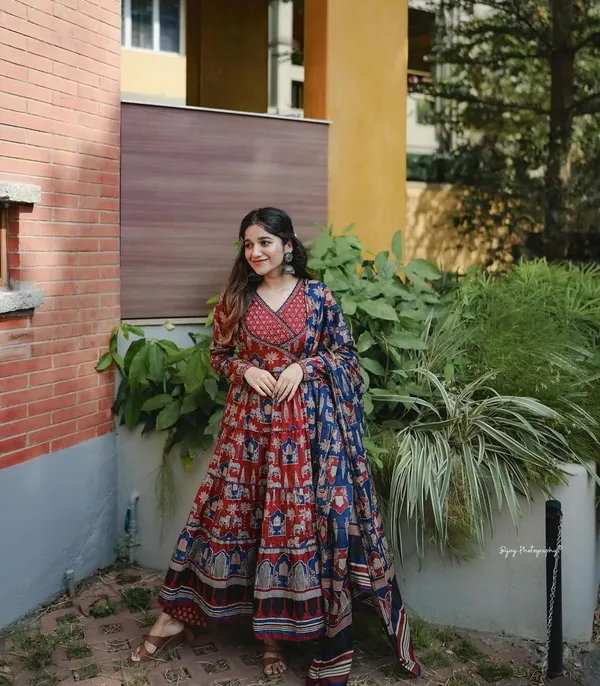 Red_Traditional_Rajasthani_Printed_Rayon_Anarkali_Suit_For_Women