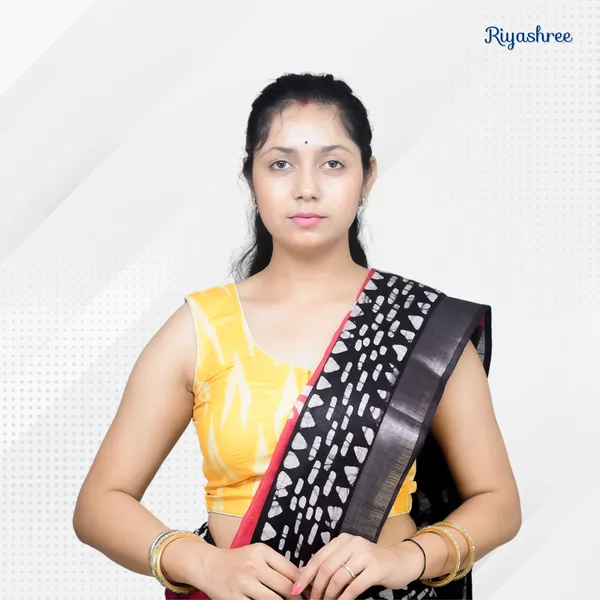 Riyashree_Cotton_Ikkat_Print_Sleeveless_Ready-to-Wear_Stitched_Blouse_for_Women