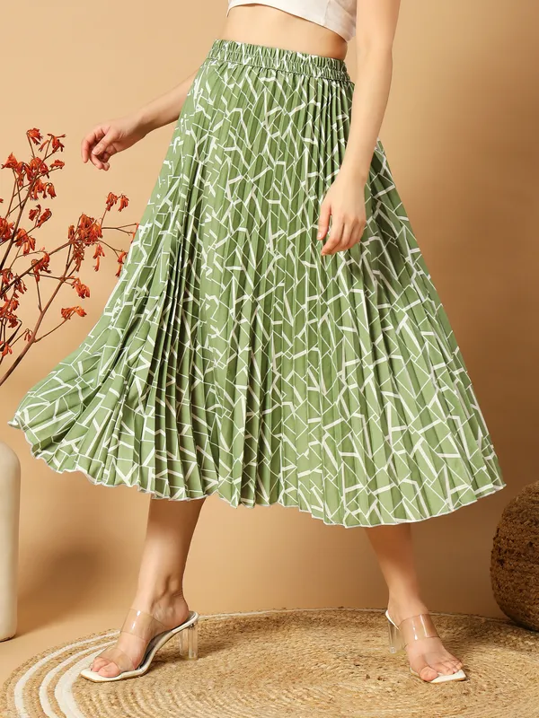 Pleated midi skirt india outlet
