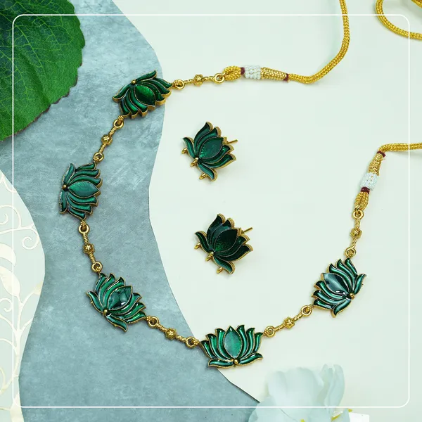 Pinak_Jewel_Trendy_Lotus_Necklace_for_Women