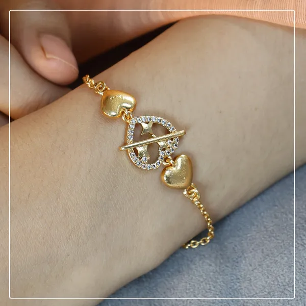 Ishani_Bracelet_Minimal_Star_Design_Stone_Bracelet_for_Everyday_Wear_Pinak_Jewel
