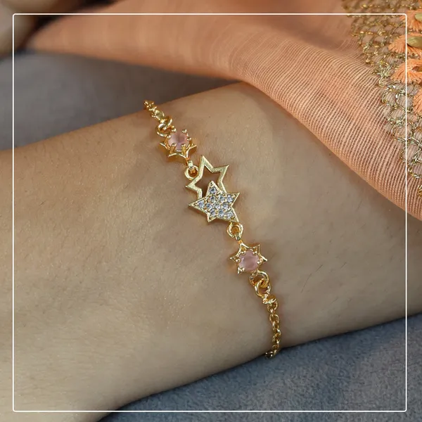 Tara_Bracelet_Minimal_Star_Design_Stone_Bracelet_for_Everyday_Wear_Pinak_Jewel