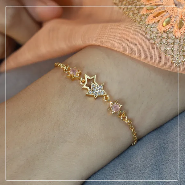 Tara_Bracelet_Minimal_Star_Design_Stone_Bracelet_for_Everyday_Wear_Pinak_Jewel