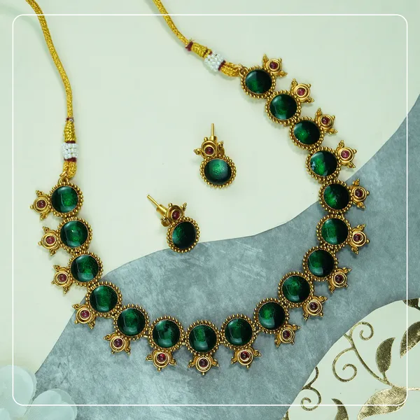 Palakka_Enamel_&_Kemp_Everyday_Necklace__Lightweight_South_Indian_Elegance
