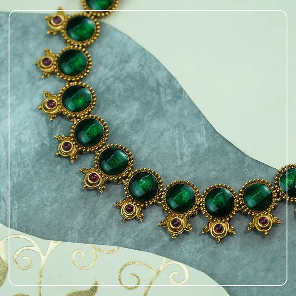 Palakka_Enamel_&_Kemp_Everyday_Necklace__Lightweight_South_Indian_Elegance
