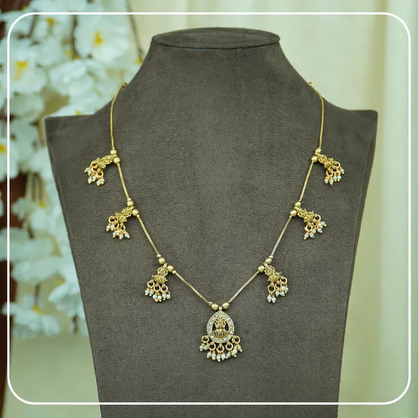 Lakshmi_Grace_Necklace_by_Pinak_Jewel