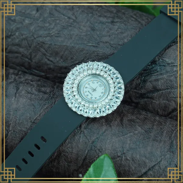 Dark_Green_Women'S_Dial_Analog_Round_Watch