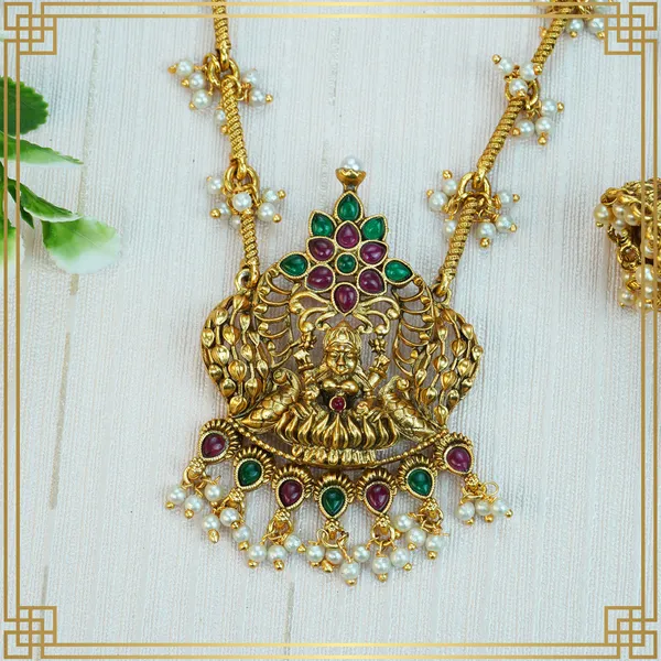 Shimmering_Beautiful_Pendent_Set_|_South_Indian_Jewellery