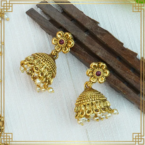Shimmering_Beautiful_Pendent_Set_|_South_Indian_Jewellery