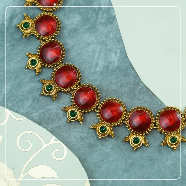 Palakka_Enamel_&_Kemp_Everyday_Necklace__Lightweight_South_Indian_Elegance