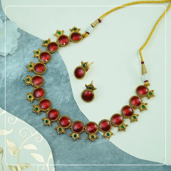 Palakka_Enamel_&_Kemp_Everyday_Necklace__Lightweight_South_Indian_Elegance