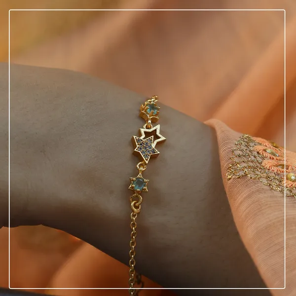 Tara_Bracelet_Minimal_Star_Design_Stone_Bracelet_for_Everyday_Wear_Pinak_Jewel