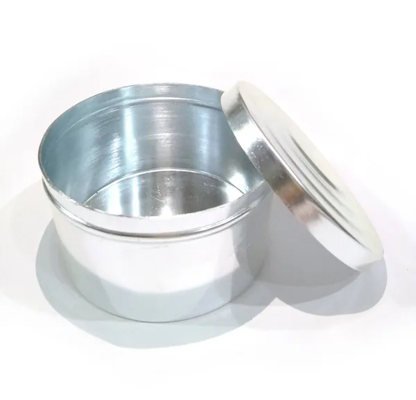 Aluminium_Round_Tiffin_Box_with_Cover_for_Oven,_Half_kg_Capacity