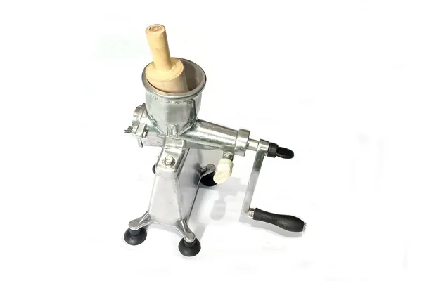 Aluminium_Silver_Body_Manual_Fruit_Juicer_Machine._(Color_-_Silver)
