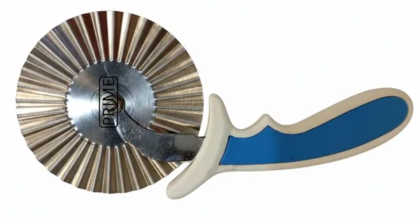 Prime_Bakers_and_Moulders_Stainless_Steel_Pizza_Wheel_Cutter,_Pasta_Dough_Crimper_for_Cake_Pie_Cookie
