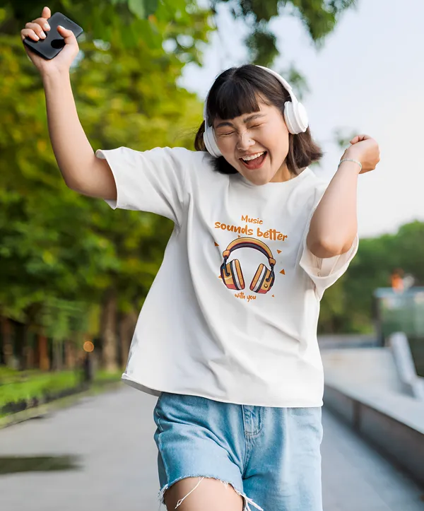 TOFFTEES_Premium_French_Terry_Fabric__(220_GSM)_White_Oversized_MusicSoundsBetter_Half_Sleeves_Women's_T-shirt