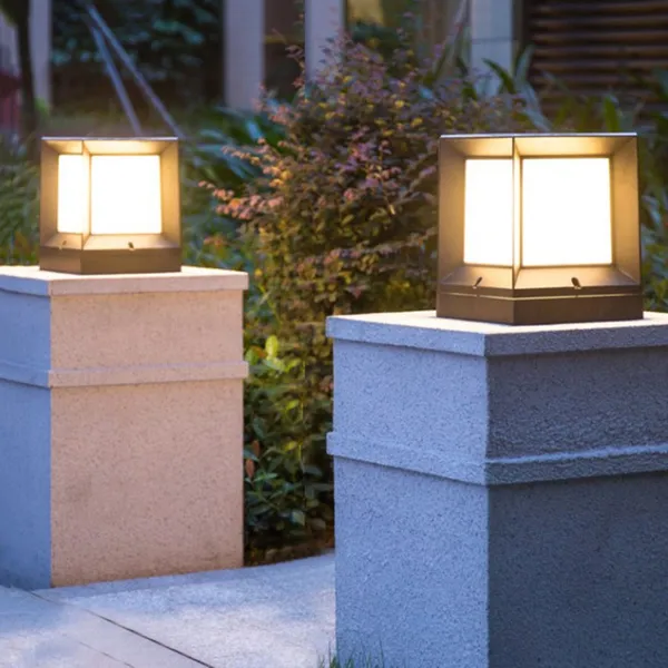 Avior_Black_Rust_-_Resistant_Gate_Lamp,_Water_-_Proof_Outdoor_Lamp,_Gate_Light,_Lamp_For_Pillar,_Garden_Light_(Single,_B22)