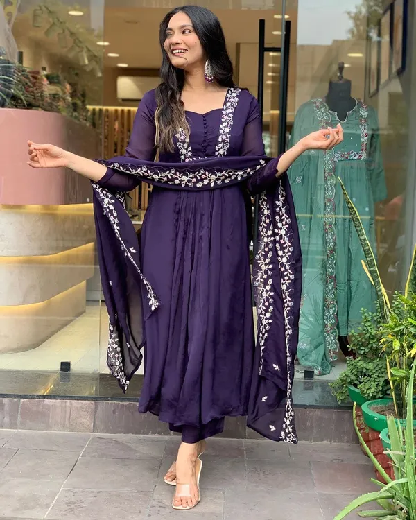 Purple_Cotton_Embroidery_Work_Cotton_Kurti_With_Pant_&_Dupatta_Set_|_For_Women