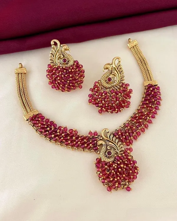 Exquisite_South_Indian_Gold_Plated_Peacock_With_Red_Beads_Choker_Necklace_Set_For_Women