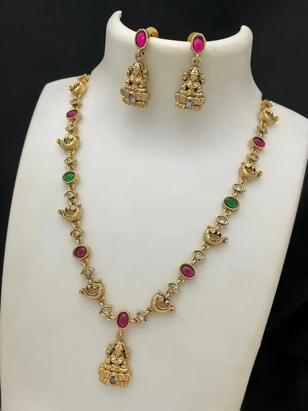 Simple_Finish_Gold_Plated_Multicolour_stone_Devi_Necklace_Set_For_Women