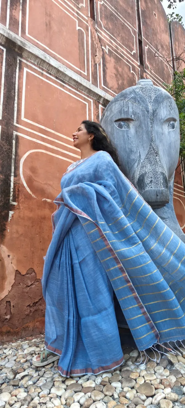 Aqua_Whisper_Linen_Linen_Saree_With_Unstitcheded_Blouse_Piece