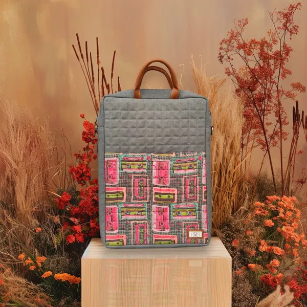 Grey_Pink_Retro_Canvas_With_Quilting_Laptop_Bag_&_Matching_Handle