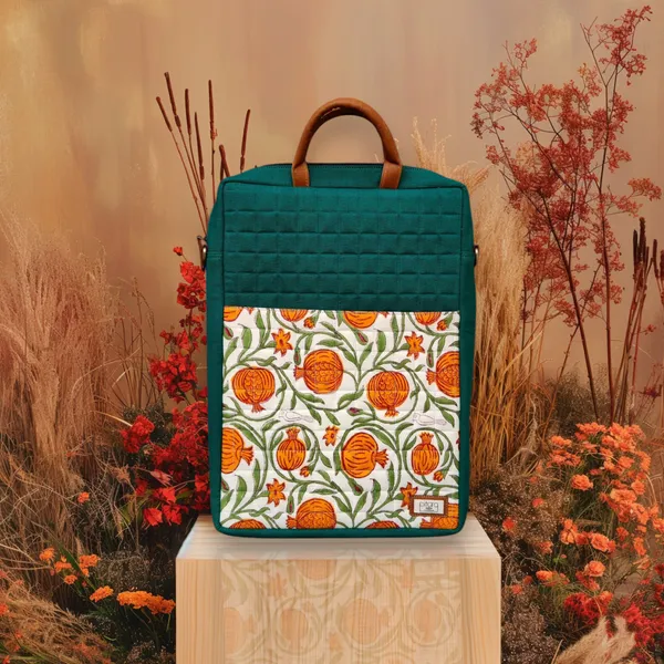 Green_Handcrafted_White_Promogranade_Canvas_With_Quilting_Laptop_Bag_&_Matching_Handle