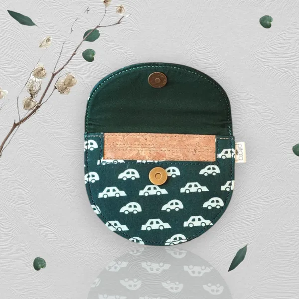 Green_Car_Handcrafted_Cotton_Printed_Flap_Card_Holder