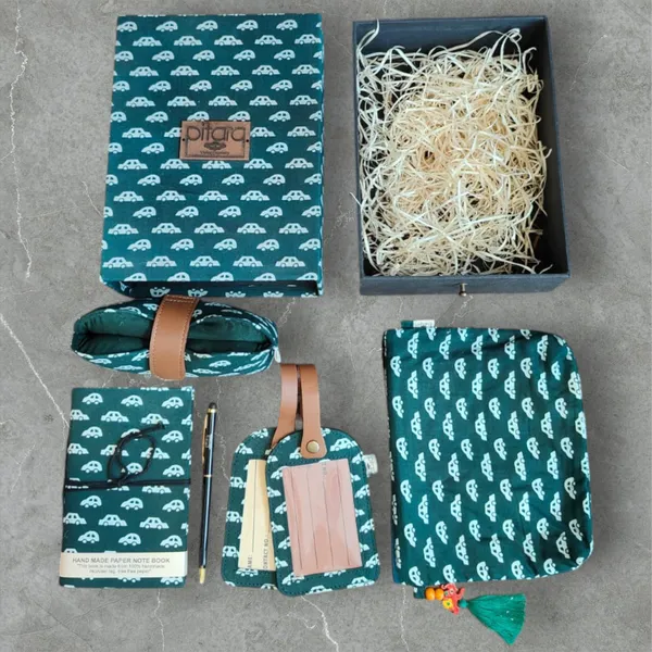 Green_Handcrafted_Car_Gift_Set_Box