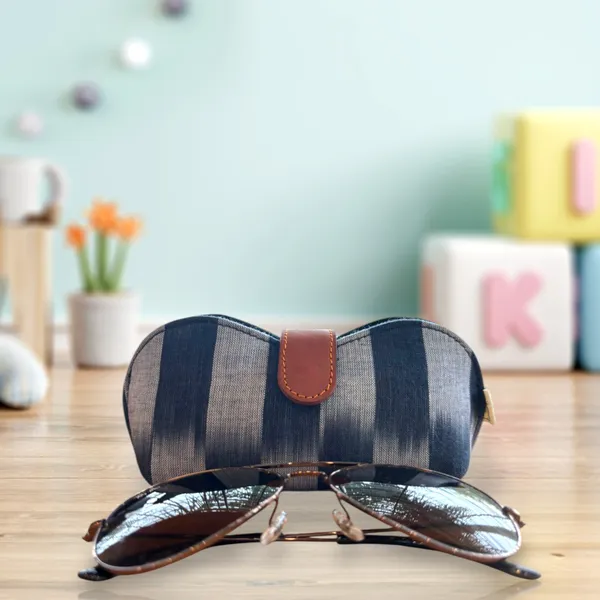 Charcoal_Grey_Ikat_Handcrafted_Cotton_Printed_Sunglass_Cover