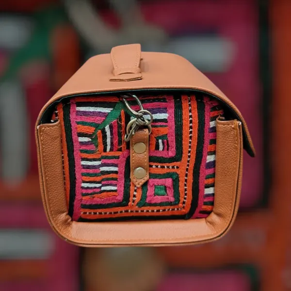 Tan_Box_Sling_Bag