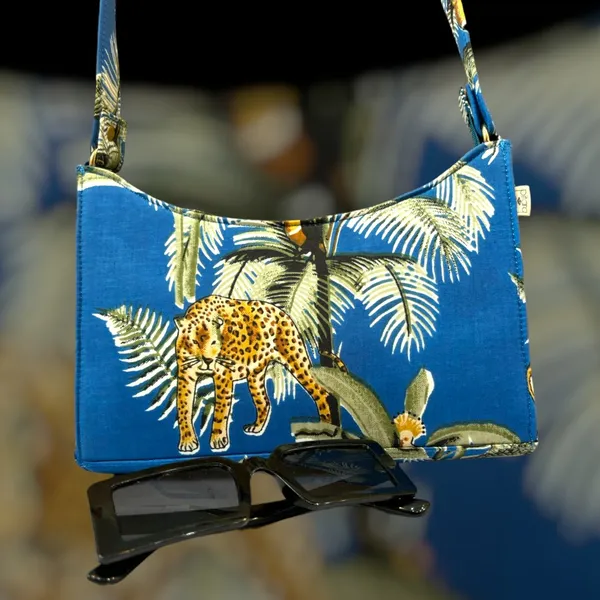Blue_Handcrafted_Cotton_Printed_Baguette_Shoulder_Bag_With_Matching_Handle