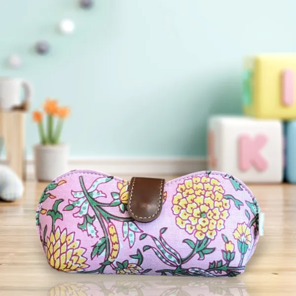 Light_Pink_Floral_Handcrafted_Cotton_Printed_Sunglass_Cover