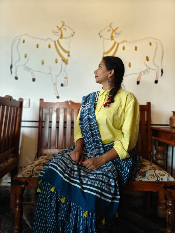 Ethereal_Indigo_Mulmul_Saree_With_Unstitched_Blouse_Piece
