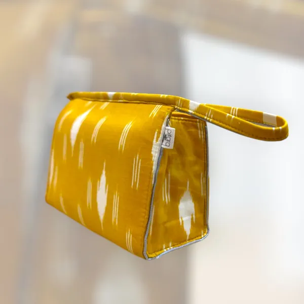 Yellow_Ikat_Handcrafted_Gift_Pouch_Set