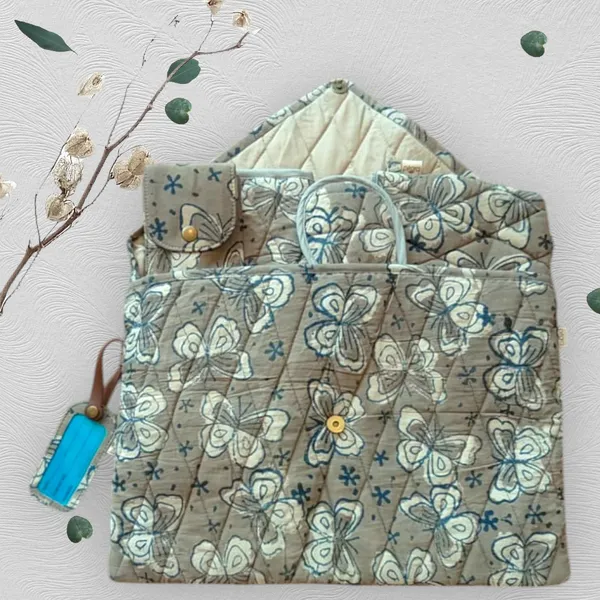 Handcrafted_Butterfly_Quilted_Travelling_Kit_/_Gift_Set