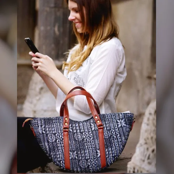 Blue_&_Black_Handcrafted_Sling_/_Hand_Bag_With_Leatherette_Upside_Down