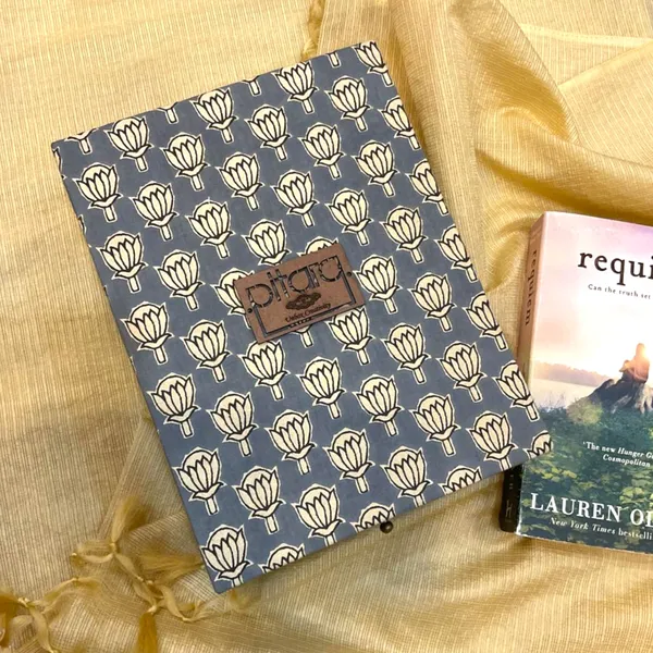 Handcrafted_Lotus_Gift_Set_Box