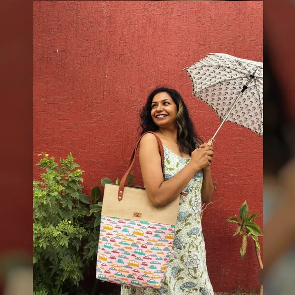 Pink_Car_Handcrafted_Cotton_Printed_Jute_Tote_Bag_With_Leather_Handle