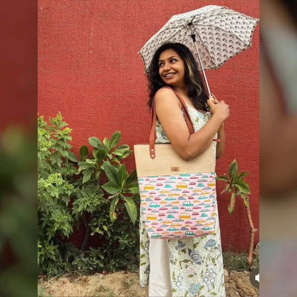 Pink_Car_Handcrafted_Cotton_Printed_Jute_Tote_Bag_With_Leather_Handle