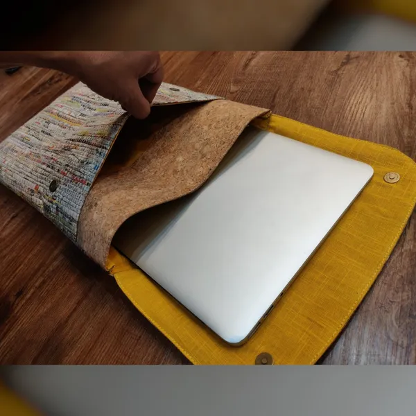 Upcycled_Weaved_Newspaper_Laptop_Sleeve_with_Flap