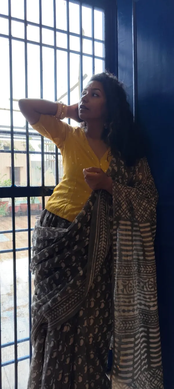 Silver_Dawn_Kota_Doria_Saree_With_Unstitcheded_Blouse_Piece