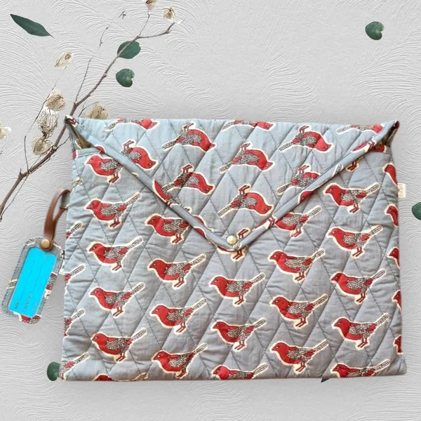 Handcrafted_Bird_Quilted_Travelling_Kit_/_Gift_Set