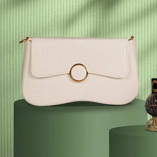 Grey_Shoulder_Sling_Bag_With_Golden_Chain_Strap