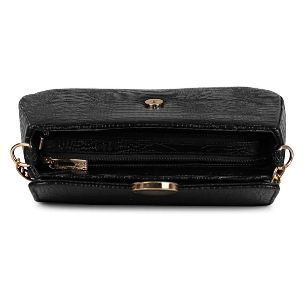 Black_Shoulder_Sling_Bag_With_Golden_Chain_Strap