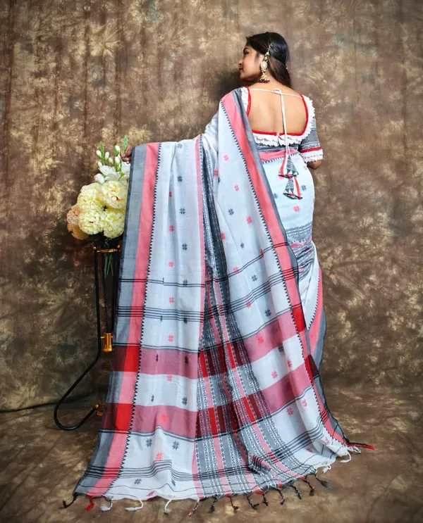 White_Handloom_Premium_Quality_Moddo_Moni_Cotton_Saree_For_Women_with_Blouse_Piece