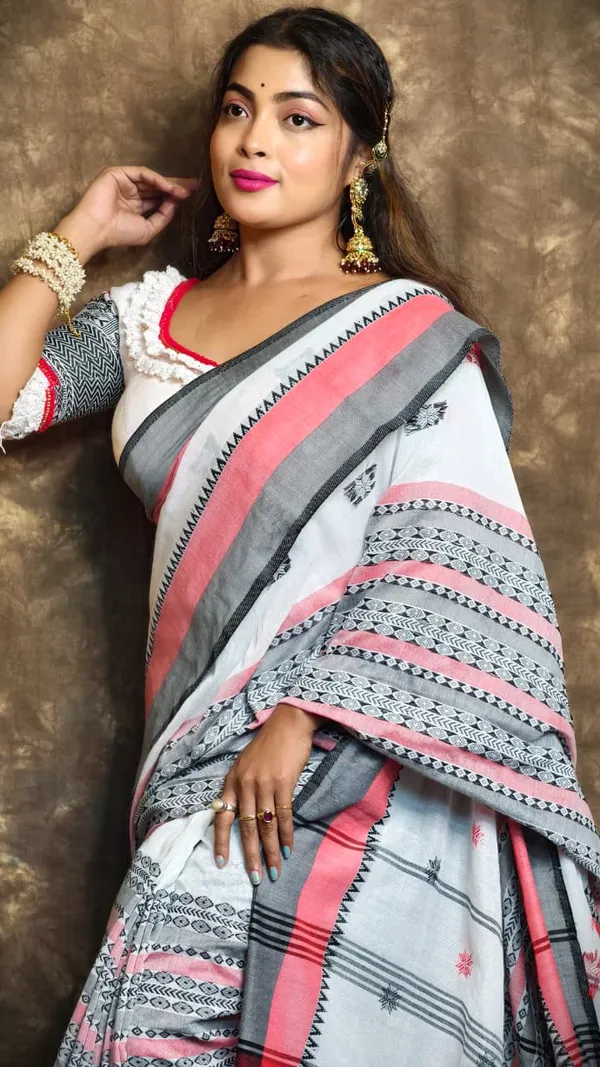 White_Handloom_Premium_Quality_Moddo_Moni_Cotton_Saree_For_Women_with_Blouse_Piece