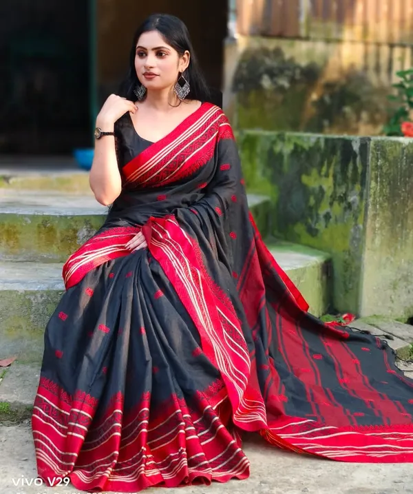 Black_and_Red_Handloom_Premium_Quality_Pure_Cotton_Saree_For_Women_With_Running_Blouse_Piece