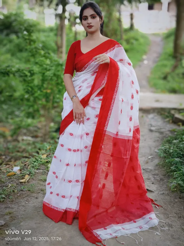 White_and_Red_Handloom_Premium_Quality_Designer_Border_Cotton_Saree_For_Women_With_Running_Blouse_Piece