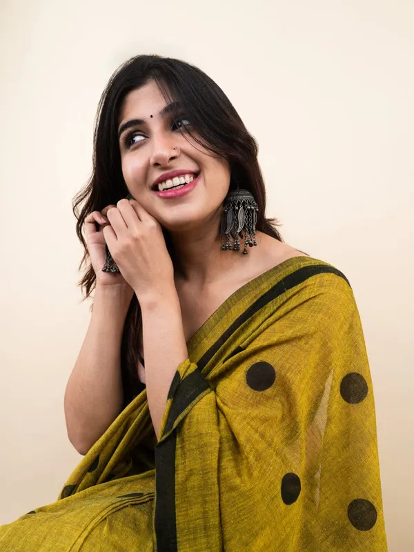 Gold_Handloom_Premium_Quality_Block_Print_Cotton_Saree_With_Running_Blouse_Piece_For_Women